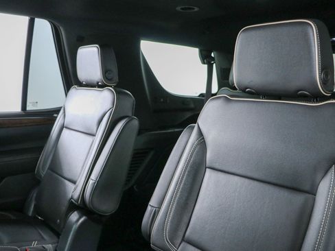 Used 2021 Chevrolet Tahoe Premier AWD/4WD image 27