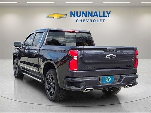 Certified 2024 Chevrolet Silverado 1500 High Country image 3