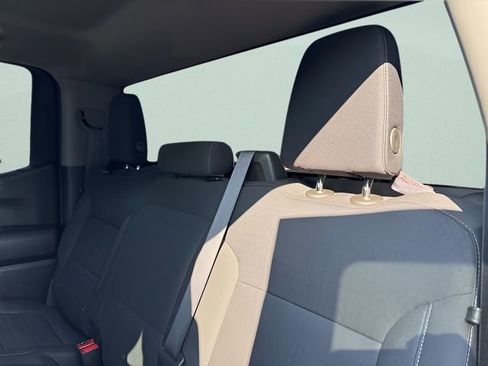 Used 2022 Chevrolet Silverado 1500 Custom Trail Boss image 21