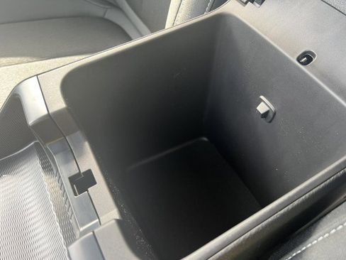 New 2025 Jeep Grand Cherokee L Laredo w/ Luxury Tech Group I image 37