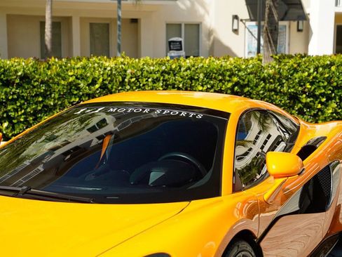 Used 2018 McLaren 570S Spider image 51