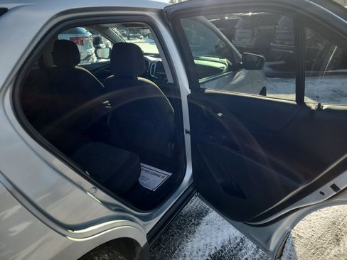 Used 2022 Chevrolet Equinox LT image 32