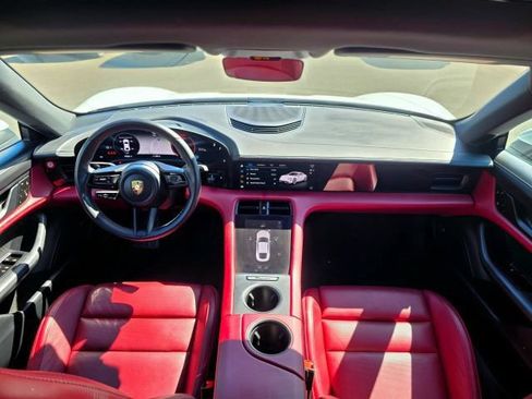 Used 2021 Porsche Taycan RWD image 9