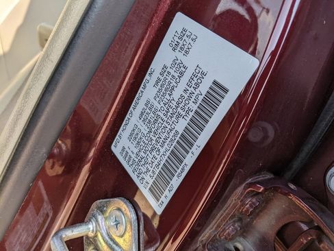 Used 2017 Acura RDX AWD w/ Advance Package image 30