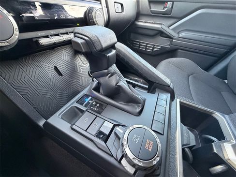 Used 2025 Toyota 4Runner SR5 image 22