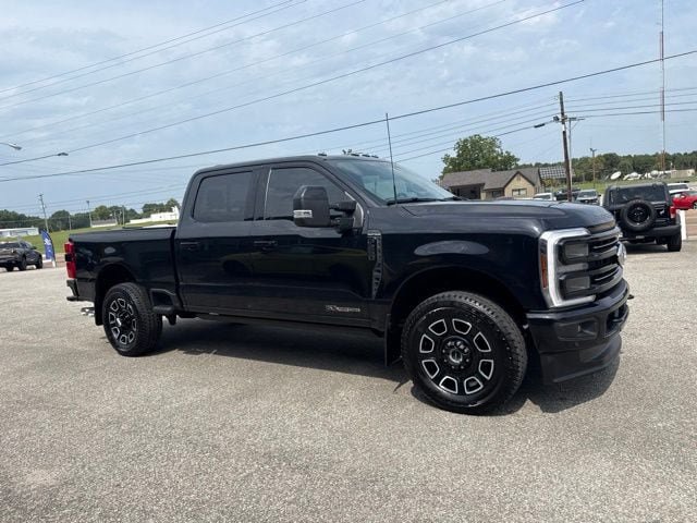 Used 2025 Ford F250 Platinum AWD/4WD image 12