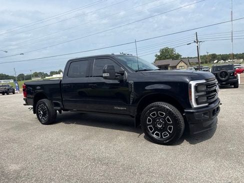 Used 2025 Ford F250 Platinum AWD/4WD image 12