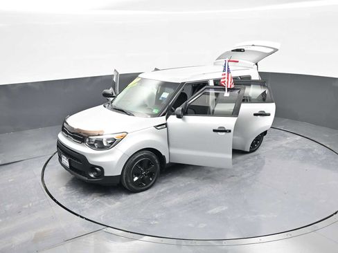 Used 2019 Kia Soul image 40