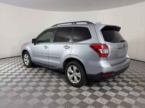 Used 2016 Subaru Forester 2.5i Limited AWD/4WD image 5