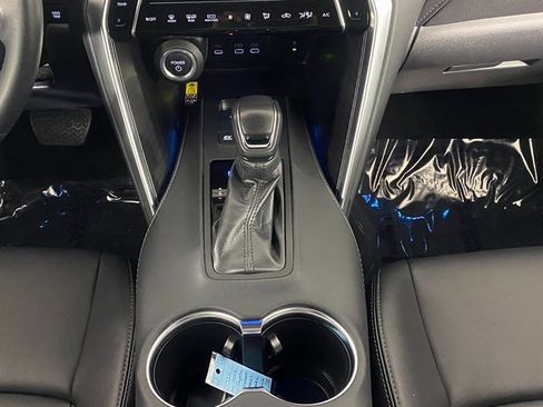 Certified 2023 Toyota Venza XLE image 16