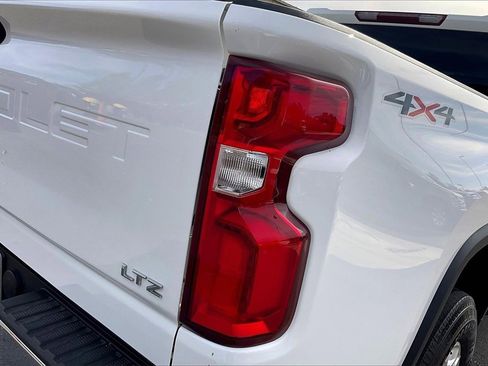 Used 2024 Chevrolet Silverado 2500 LTZ image 38