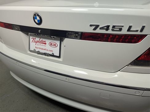 Used 2004 BMW 745Li image 8