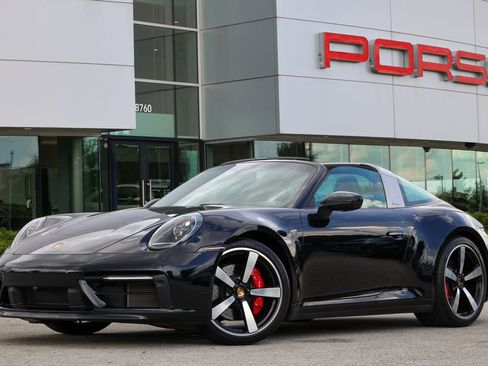 Used 2021 Porsche 911 Targa 4S AWD/4WD image 44