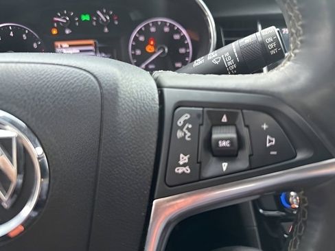 Used 2018 Buick Encore Essence image 17