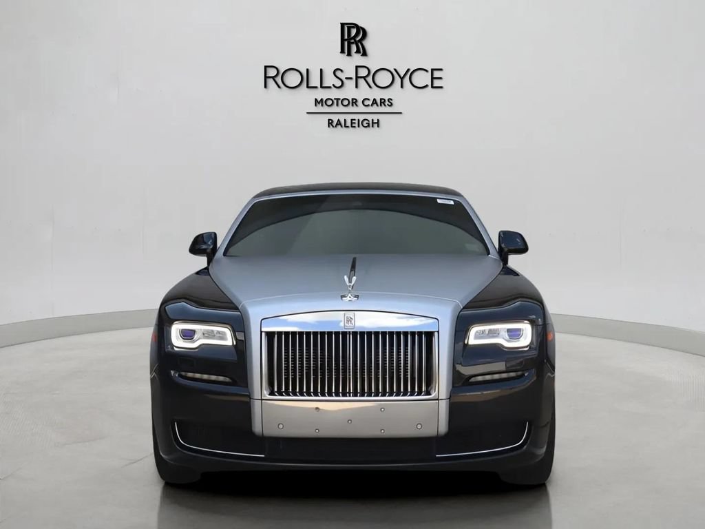 Used 2017 Rolls-Royce Ghost RWD image 2