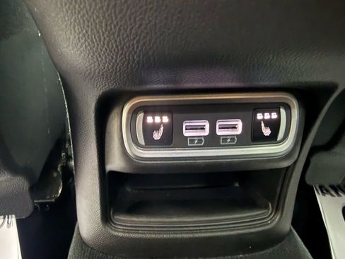 Used 2022 Alfa Romeo Stelvio Sprint image 12