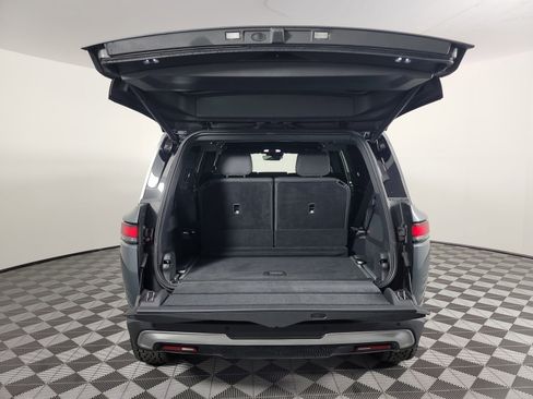 Used 2023 Rivian R1S Adventure image 15