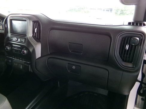 Used 2021 Chevrolet Silverado 1500 W/T w/ WT Value Package AWD/4WD image 15