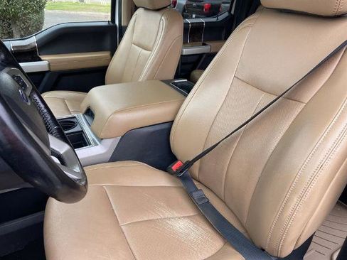 Used 2022 Ford F250 Lariat w/ Chrome Package image 14