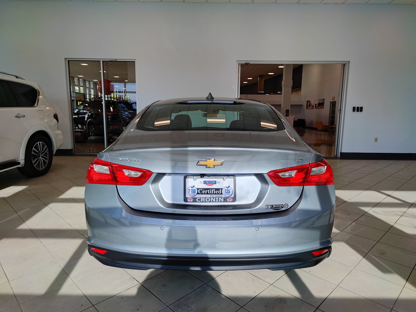 Used 2025 Chevrolet Malibu LT FWD image 4