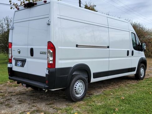 New 2025 RAM ProMaster 2500 w/ Convenience Group image 4