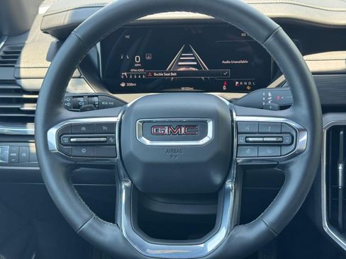Used 2026 GMC Acadia Elevation w/ Elevation Premium Package FWD image 14