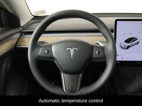 Used 2021 Tesla Model 3 Standard Range Plus RWD image 7