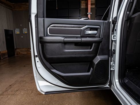 Used 2024 RAM 3500 Lone Star w/ Sport Appearance Package image 37