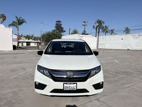 Used 2019 Honda Odyssey LX image 2