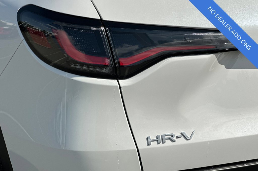 Certified 2026 Honda HR-V LX image 28
