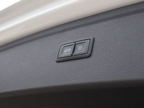 Used 2025 Audi Q5 2.0T Premium Plus AWD/4WD image 6