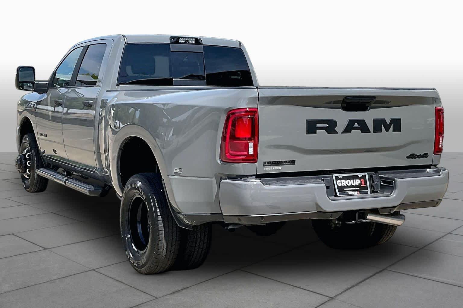 New 2027 RAM 3500 Big Horn AWD/4WD image 12