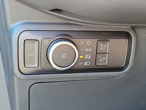 Used 2025 Ford Explorer ST-Line w/ Premium Package image 15