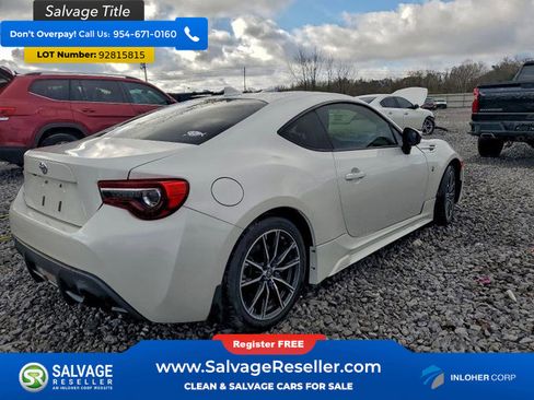 Used 2017 Toyota 86 RWD image 4