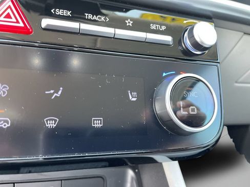 Certified 2025 Hyundai Tucson SEL FWD image 30