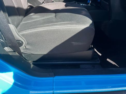 Used 2018 Jeep Wrangler Rubicon w/ Power Convenience Group image 39