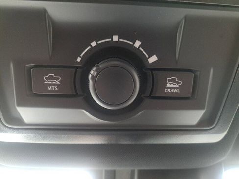 Used 2021 Toyota Tacoma TRD Off-Road image 18