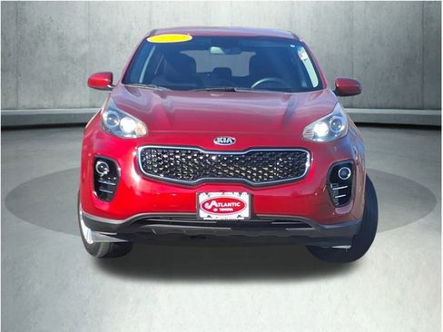 Used 2019 Kia Sportage LX image 2