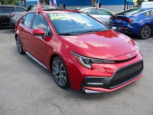 Used 2021 Toyota Corolla SE w/ SE Premium Package FWD image 7