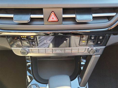 New 2026 Kia Seltos S image 33