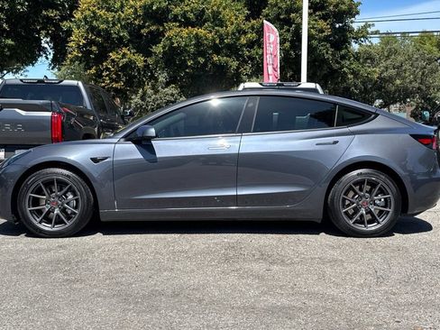 Used 2023 Tesla Model 3 Standard Range RWD image 6