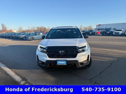 Used 2025 Honda Ridgeline Black Edition image 6