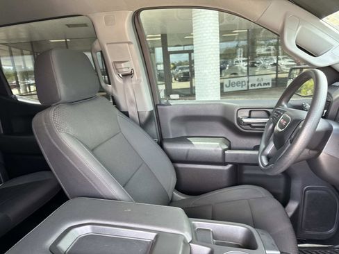 Used 2024 GMC Sierra 1500 Pro w/ Graphite Edition AWD/4WD image 10