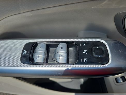 Certified 2023 Mercedes-Benz GLC 300 4MATIC w/ Pinnacle Trim Package image 28