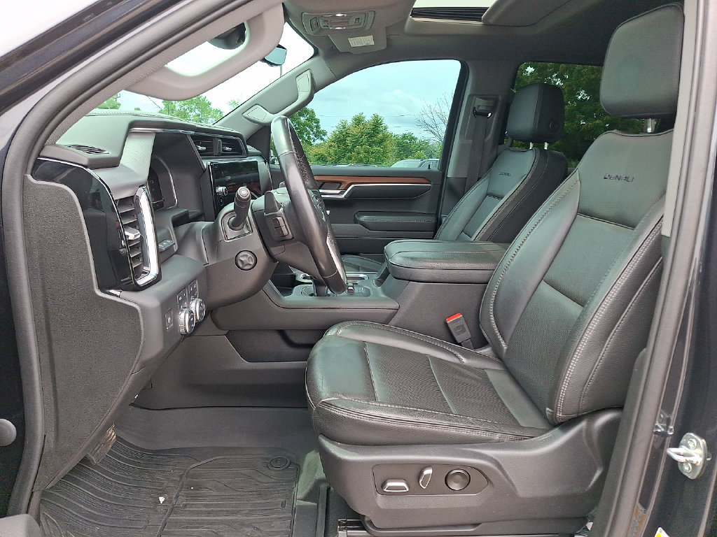 Used 2023 GMC Sierra 1500 Denali w/ Denali Reserve Package AWD/4WD image 15
