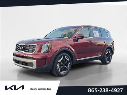 Used 2023 Kia Telluride S w/ S Sunroof Package