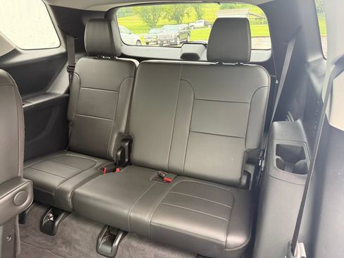 Used 2020 Chevrolet Traverse Premier AWD/4WD image 37