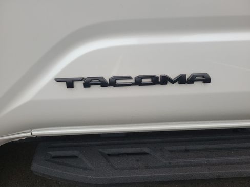 Certified 2024 Toyota Tacoma TRD Sport w/ TRD Sport Upgrade Package AWD/4WD image 28