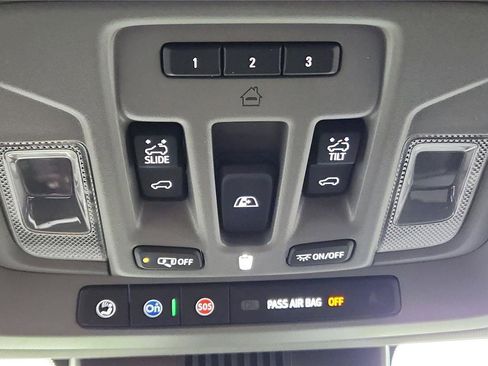 Used 2025 GMC Sierra 1500 Denali w/ Denali Reserve Package image 34