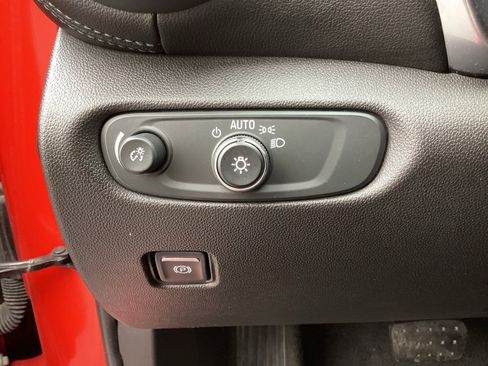 Used 2021 Chevrolet Blazer LT image 30